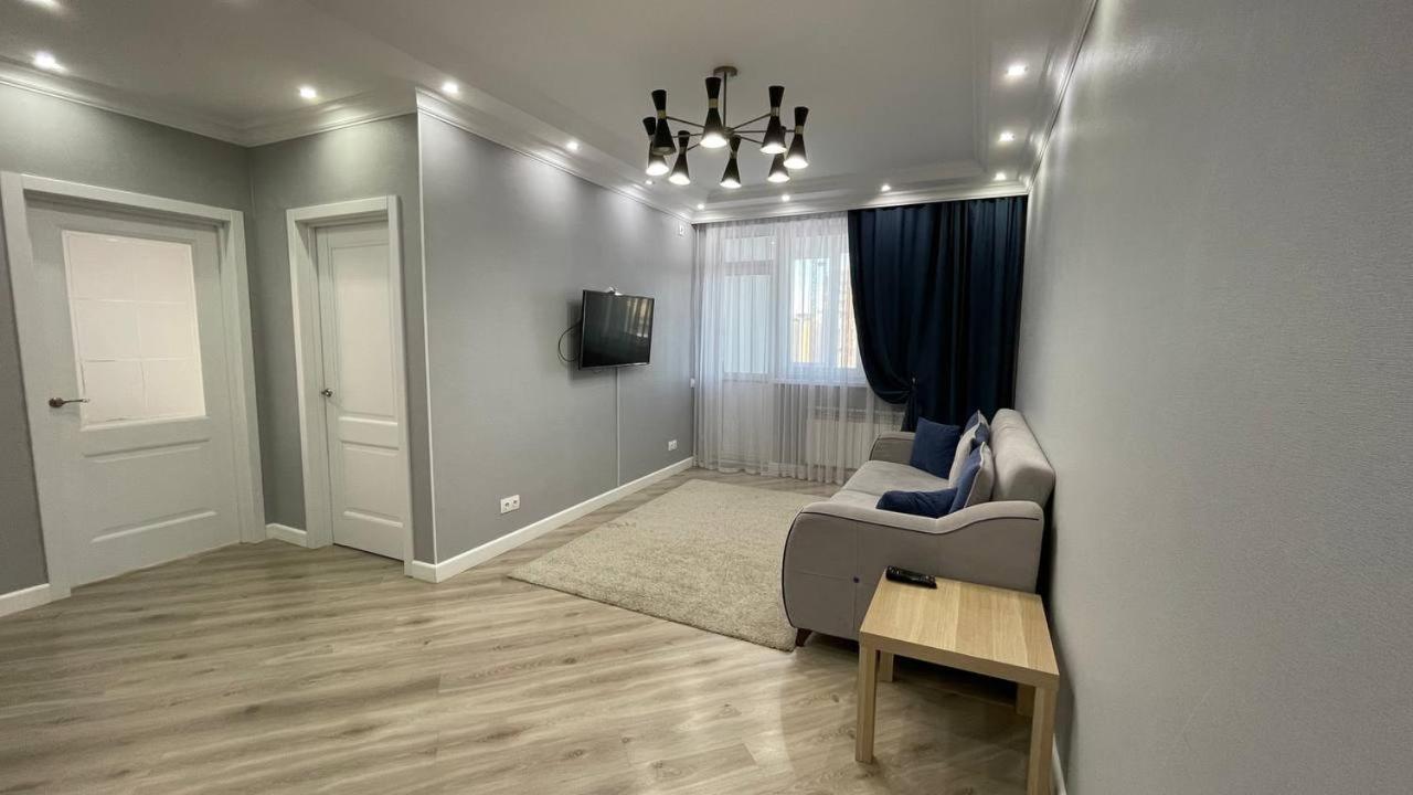 ErNaz Plus Apartments: Sauran-Towers Astana Exterior foto