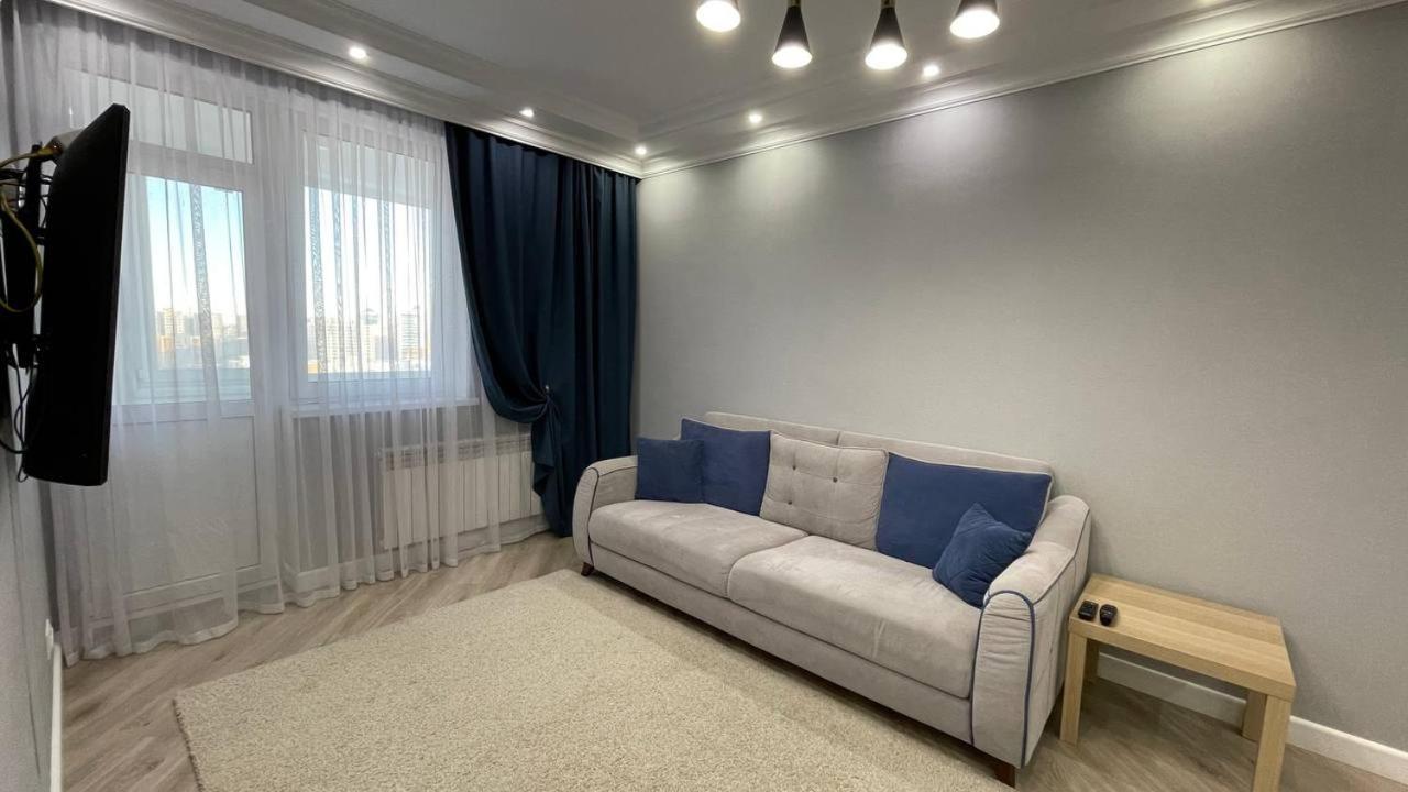 ErNaz Plus Apartments: Sauran-Towers Astana Exterior foto